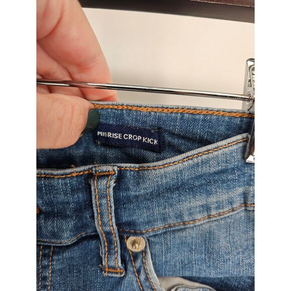 Chaps Jeans Womens Sz 6 (28) Mid Rise Crop Kick Blue Keans Medium Wash - Picture 2 of 4